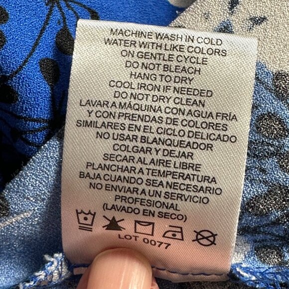 Hilary Radley Womens Blue Dark Floral Sleeveless Blouse XXL Beachy Tropical - Picture 5 of 9